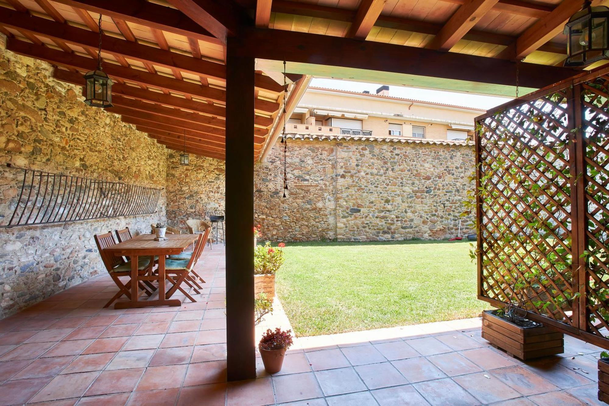 Mas Can Calet Aparthotel Les Franqueses del Vallès Esterno foto