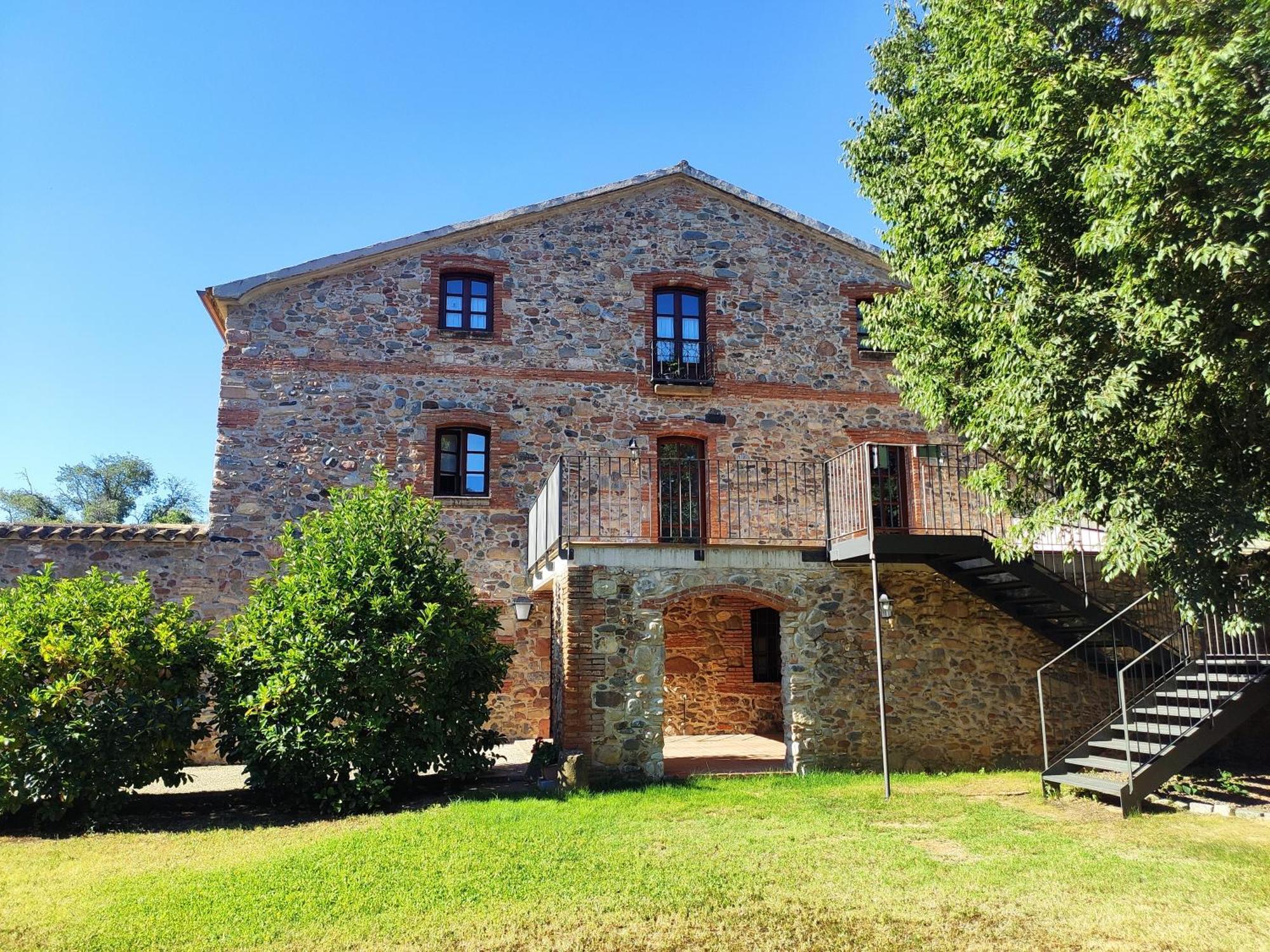 Mas Can Calet Aparthotel Les Franqueses del Vallès Esterno foto